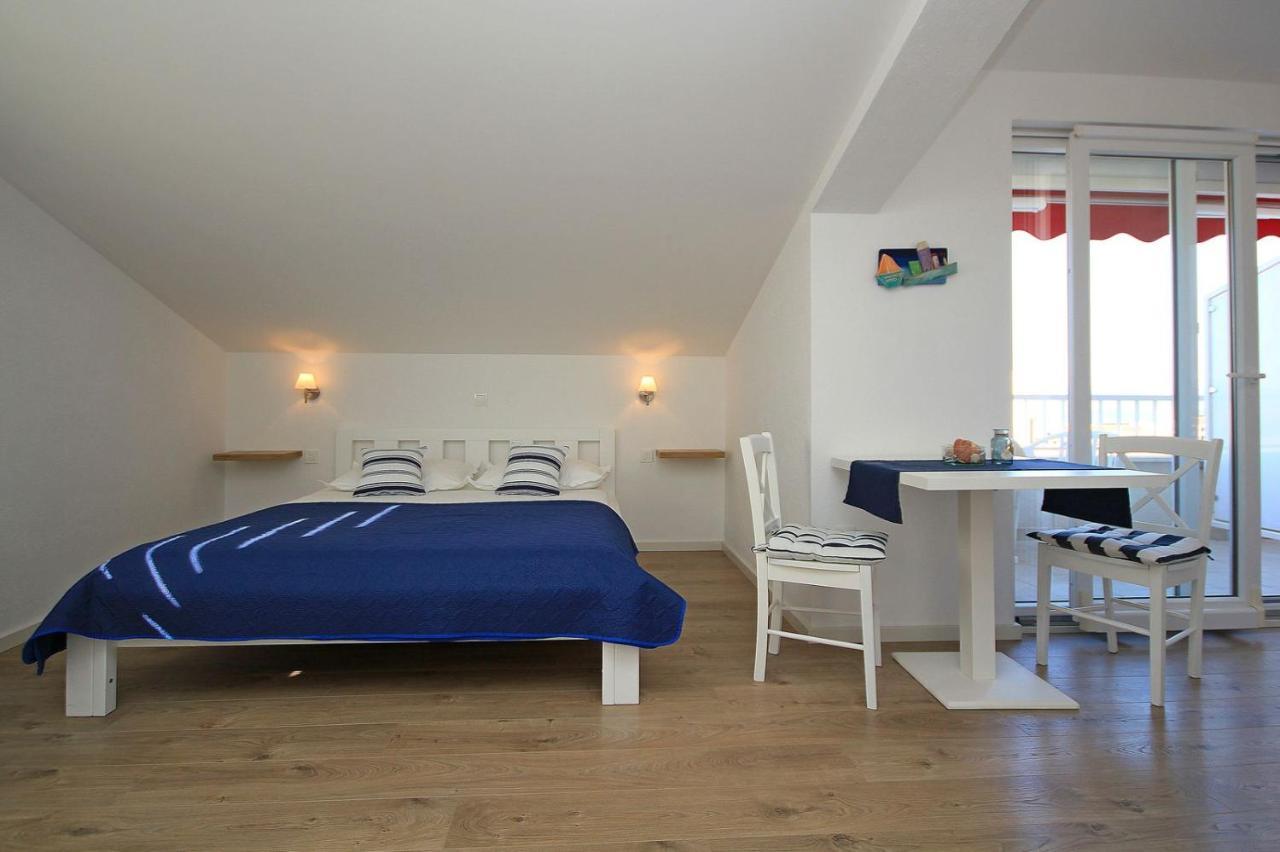 Apartments Ema Near Beach Makarska Zewnętrze zdjęcie